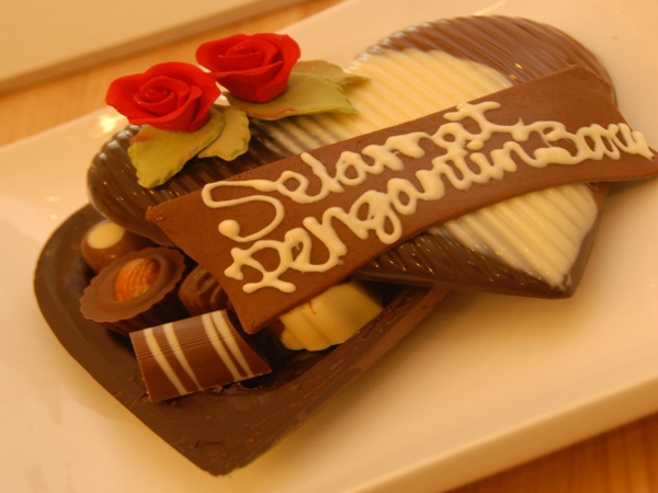 COKLAT BERBENTUK HATI